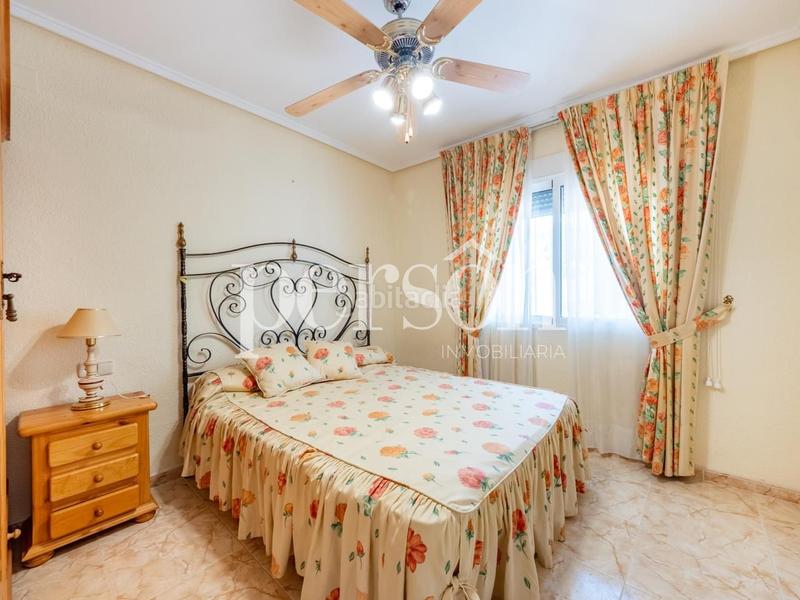 Foto c3c51218-81c2-4dc1-b29f-424027d1e98d. Alquiler casa alquiler chalet urbanización lliria en Llíria