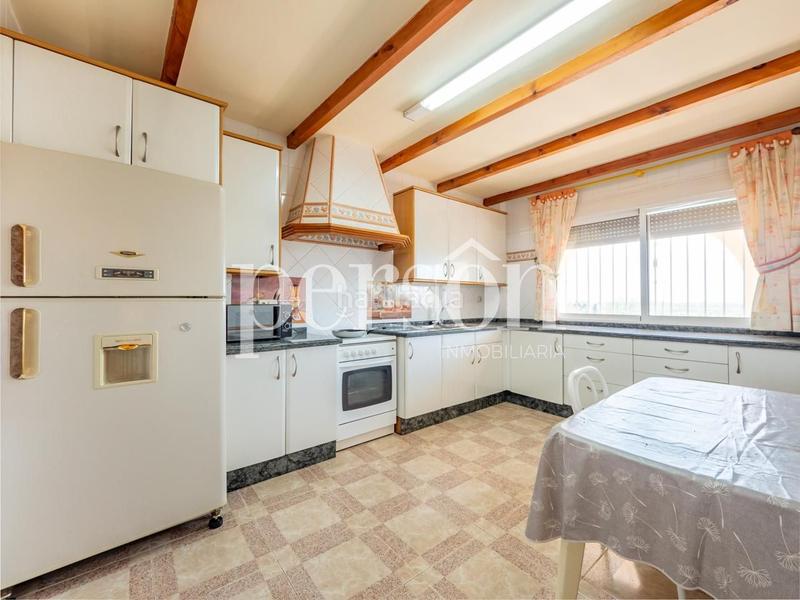 Foto d679c177-b88d-476a-bc0f-20926be555b8. Alquiler casa alquiler chalet urbanización lliria en Llíria