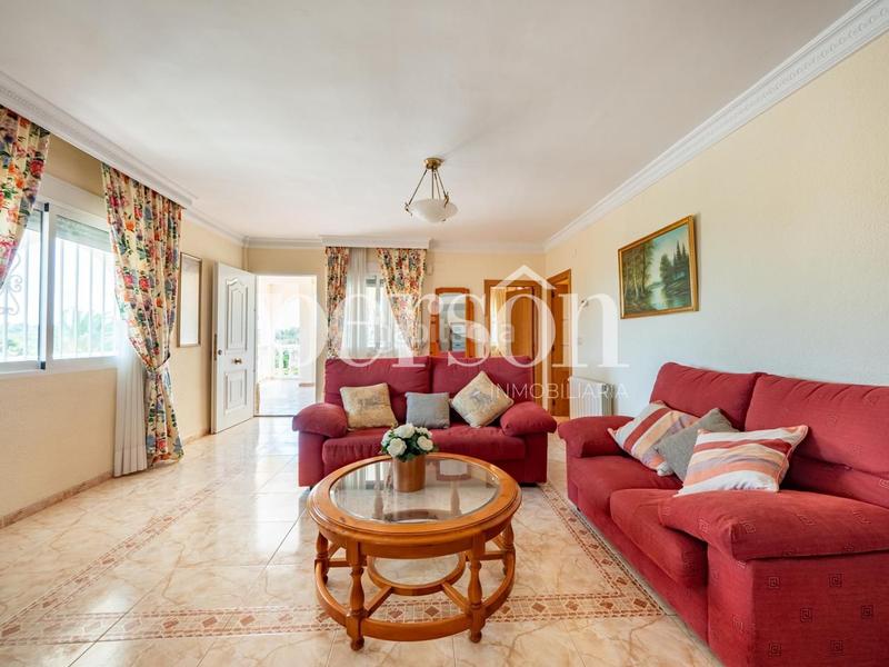 Foto cebd49de-3ade-4d6c-a23d-853a392e6e5f. Lloguer casa amb aparcament piscina a Urbanizaciones Llíria