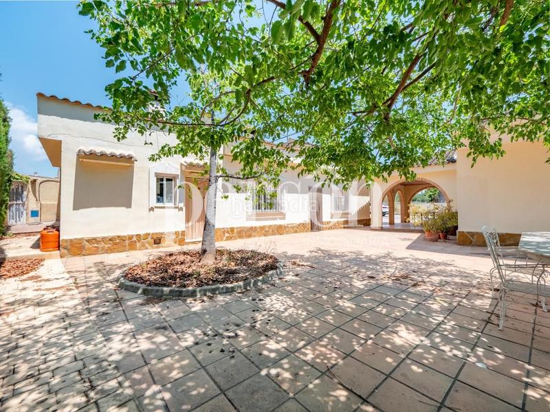 Foto 3596706c-da83-4ddd-a895-25e24c092d8f. Location maison avec parking piscine dans Urbanizaciones Llíria