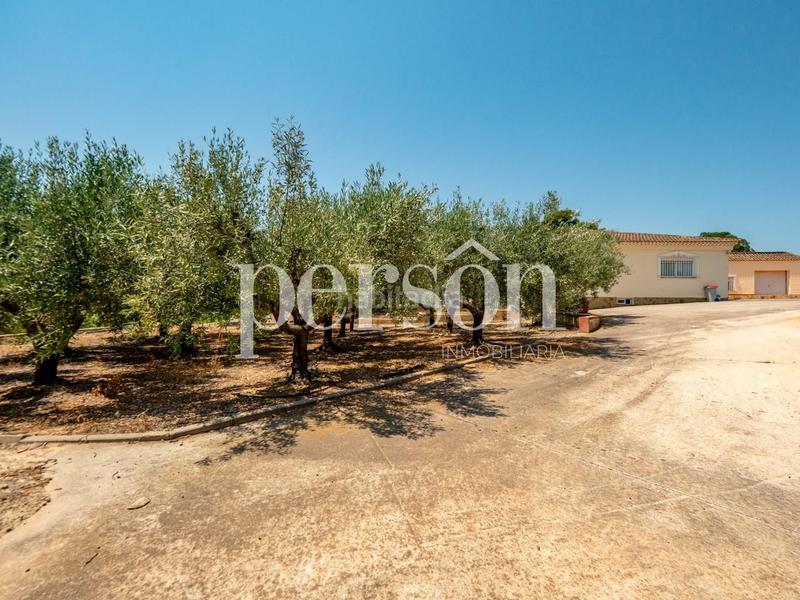 Foto 95e2212b-7689-4326-b2e0-0ccd92eeedbf. Location maison avec parking piscine dans Urbanizaciones Llíria