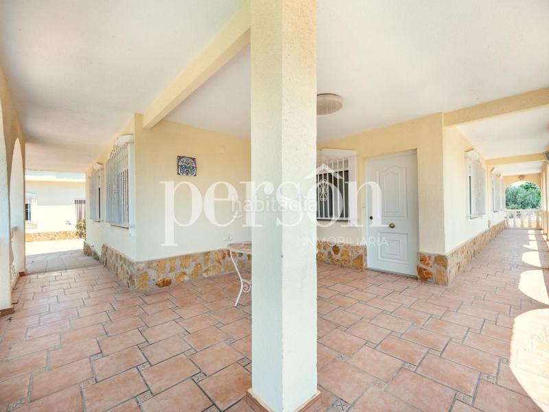 Foto 7da4a27d-33c6-4b21-aaeb-d1025961f97a. Rent house with parking pool in Urbanizaciones Llíria