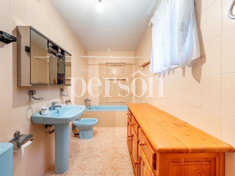 Foto b177486c-881c-4103-860a-a8483c167435. Rent house with parking pool in Urbanizaciones Llíria