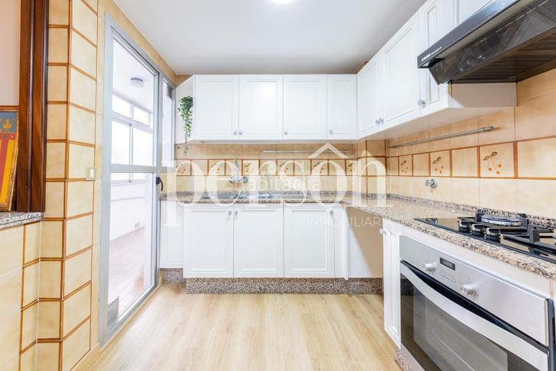 Foto fb712d44-e7c3-4721-81c8-8422d8cca421. Piso  en venta en calle damadeu de savoia en Exposició Valencia