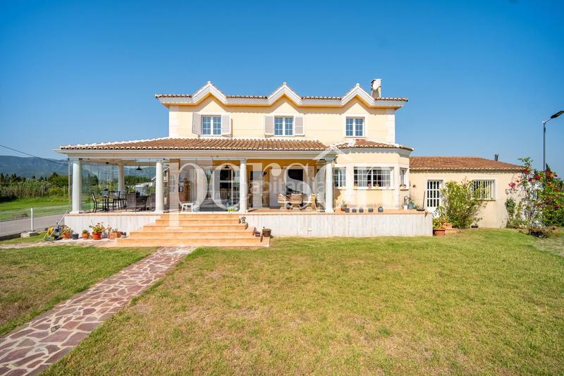 Foto 5bd7f0ef-b3a7-4b83-b1f2-a375d0061168. Casa chalet exclusivo privacidad, elegancia y vida mediterránea en Cullera
