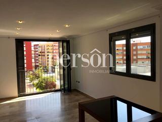 Rent Flat  Carrer de salvador rodríguez bronchú. Vivienda exterior con piscina, pádel y garaje en nou benicalap