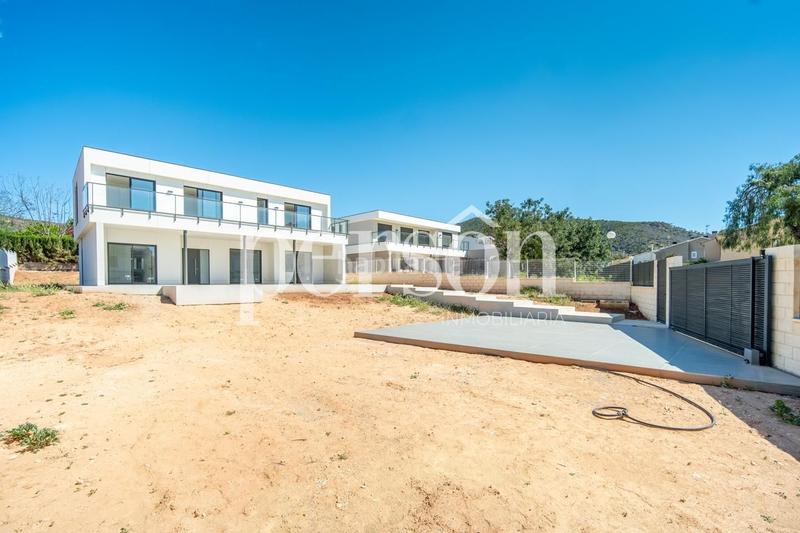 Foto 4cfcd34a-9362-42b6-b8bd-027e335df352. Casa chalet independiente en alfinach en Alfinach - Monasterios Puçol