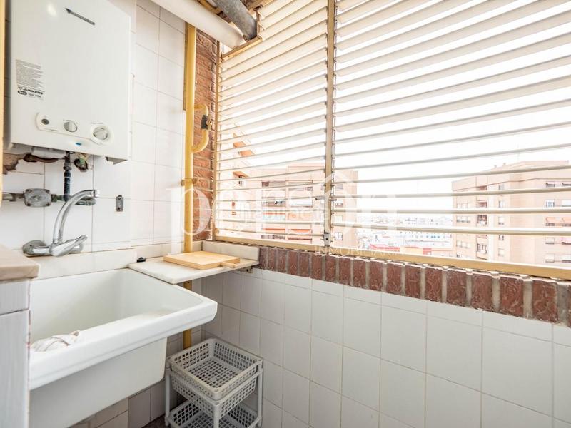 Foto 57cb00e6-333a-4f7c-a016-ac1f28ea23d1. Location appartement dans Mestalla Valencia