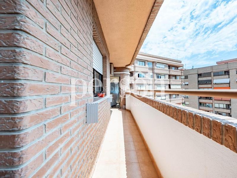 Foto a6302b3f-f016-4db0-90bf-237e8a625f18. Location appartement dans Mestalla Valencia