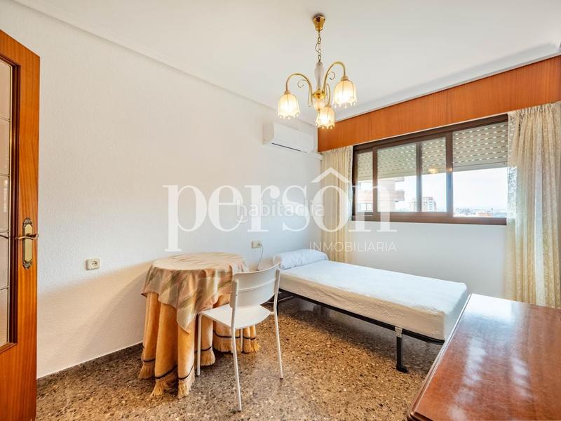 Foto 8515a9c8-43fa-4e92-98d3-ccaf8301851a. Miete etagenwohnung in Mestalla Valencia
