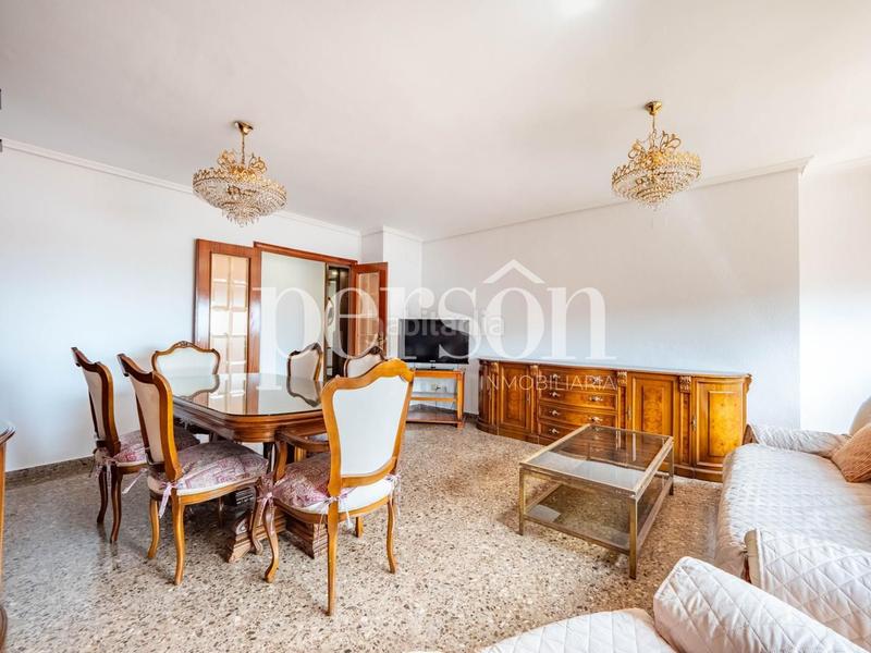 Foto 96677ca6-4170-463c-85d2-bf2b6f8c1710. Miete etagenwohnung in Mestalla Valencia