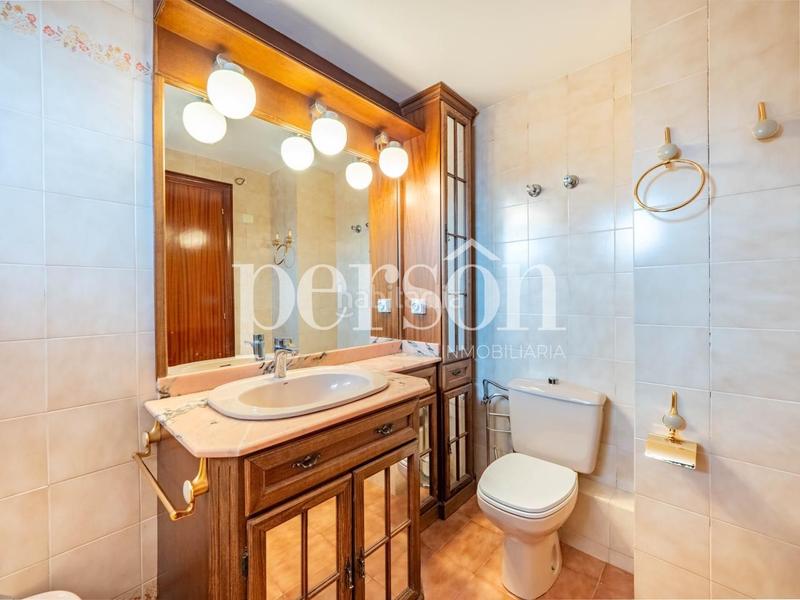 Foto ff4ac074-b76d-405c-8fad-fdfe2bea5059. Miete etagenwohnung in Mestalla Valencia