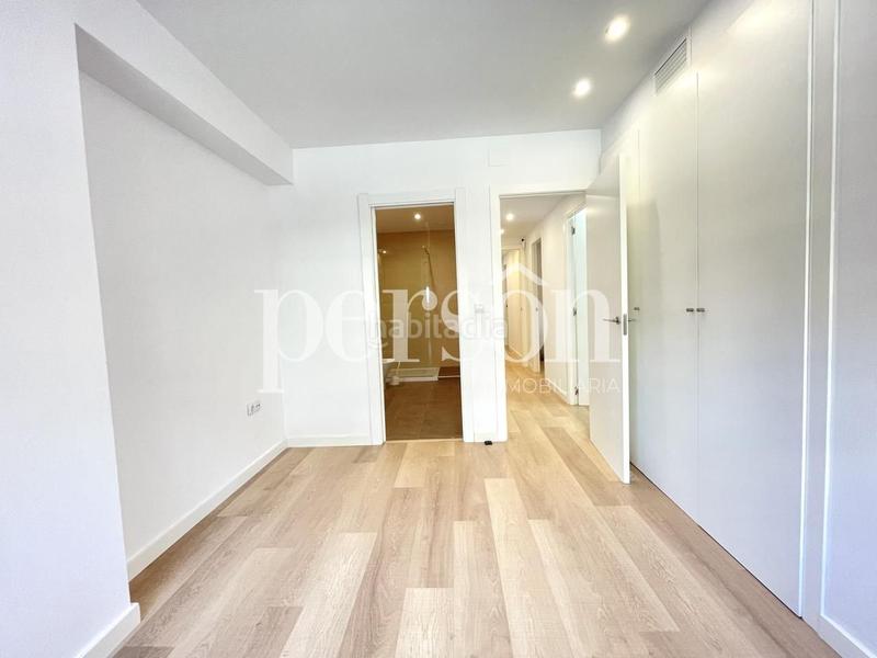 Foto 58c60bfc-b9a4-4a5b-b0ac-580515e305f8. Alquiler piso gran piso reformado a estrenar ideal para estudiantesresidentes en Valencia