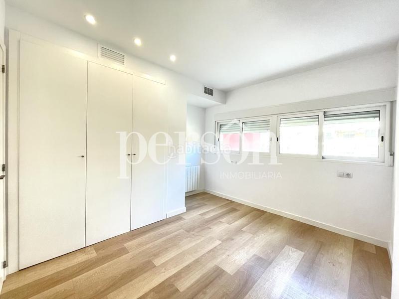 Foto adbf8b45-cd1e-4fef-b47b-19d3e088ff57. Alquiler piso gran piso reformado a estrenar ideal para estudiantesresidentes en Valencia