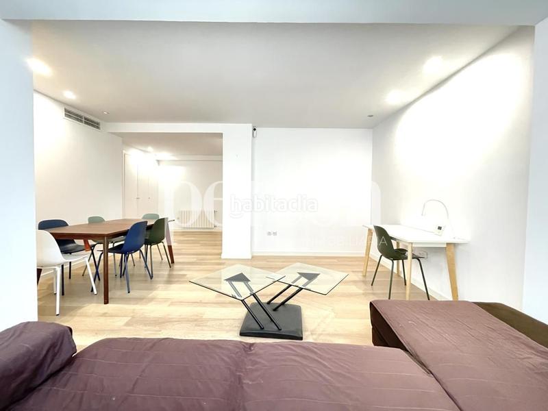 Foto bd971370-d583-43a7-bf84-d941141314fc. Alquiler piso gran piso reformado a estrenar ideal para estudiantesresidentes en Valencia