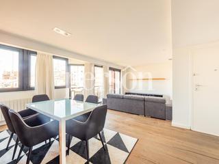 Location Appartement à El Mercat. Diseño y luz en san francesc