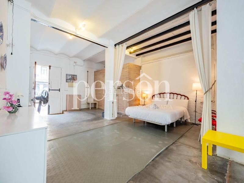Foto 551ec192-e045-4ea7-90a9-0747e0a3aa04. Loft  en venta con licencia turistica en Torrefiel en Valencia