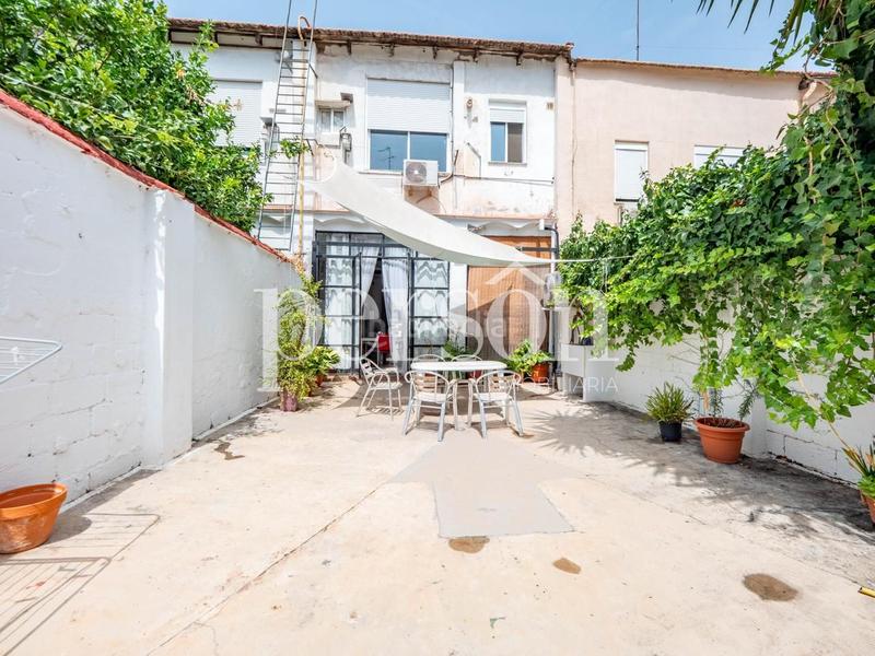 Foto 5db24fb6-1b08-4583-b603-73176e34448d. Loft  en venta con licencia turistica en Torrefiel en Valencia
