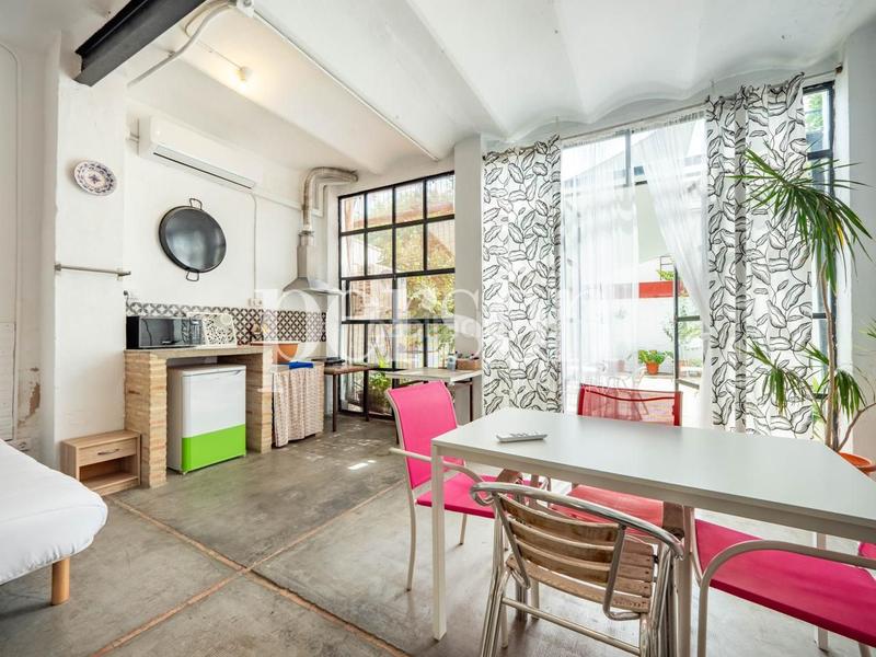 Foto 78412ebe-15c2-4596-adcb-bacfb4f524c6. Loft  en venta con licencia turistica en Torrefiel en Valencia