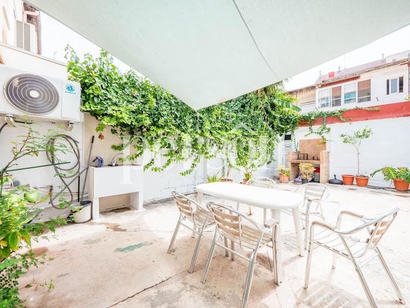 Foto 9088086a-3d42-4168-b142-61402569cd5e. Loft  en venta con licencia turistica en Torrefiel en Valencia