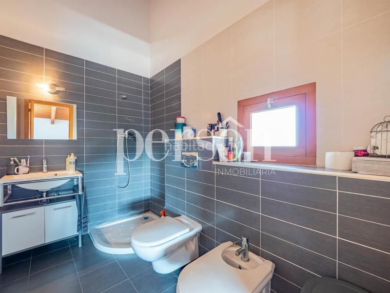 Foto 36fd8672-fdbf-46f8-9888-cbc1991ca716. Alquiler casa chalet bioclimático en urbanización privada en Serra