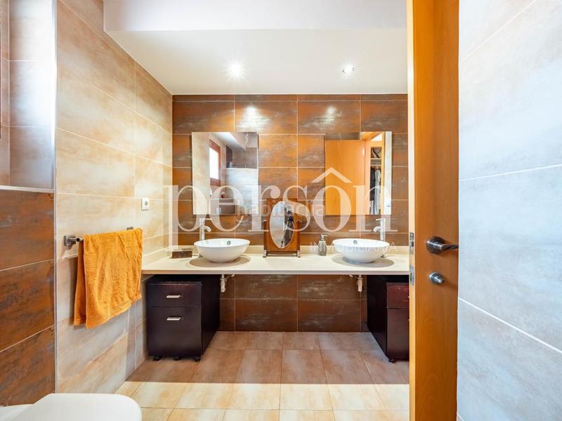 Foto 38cd57d8-c5fa-4de5-ac80-d98d99d6b1a2. Alquiler casa chalet bioclimático en urbanización privada en Serra