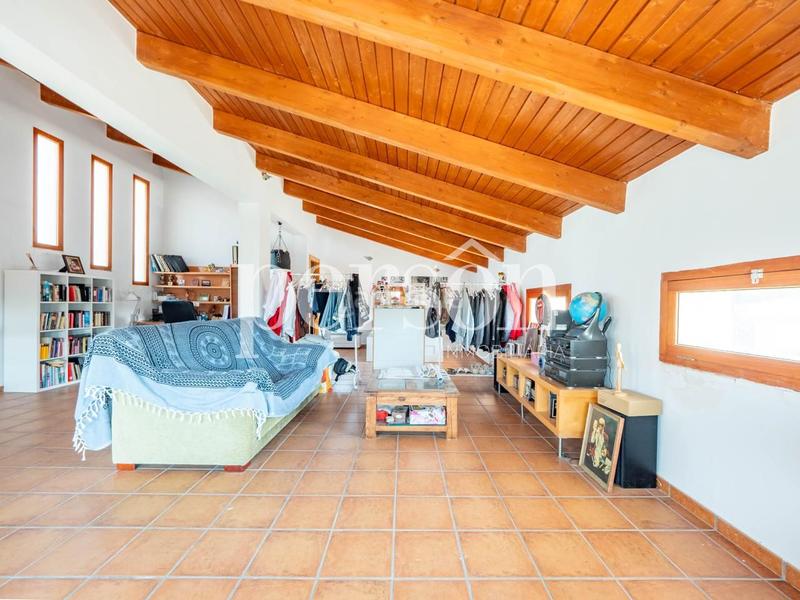 Foto 72265636-6d8e-49d3-ba6c-2bfa06167a65. Alquiler casa chalet bioclimático en urbanización privada en Serra