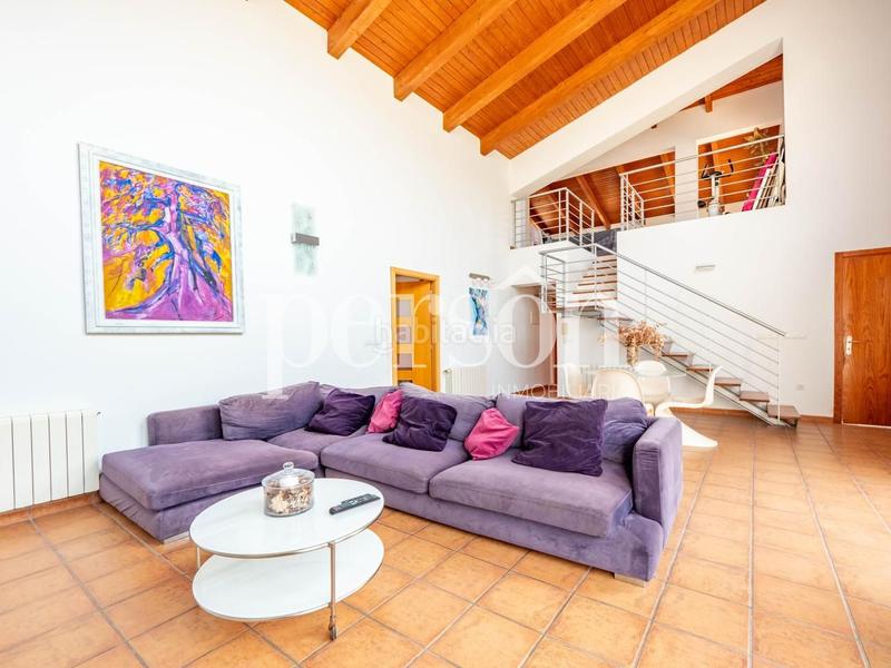 Foto 7c2e6bbc-b4d7-44c9-86fa-7679aef35cc5. Alquiler casa chalet bioclimático en urbanización privada en Serra