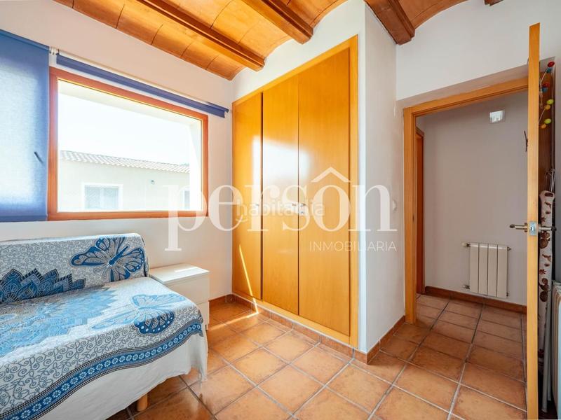 Foto ea832f15-55ca-480e-922b-445d4df01600. Alquiler casa chalet bioclimático en urbanización privada en Serra