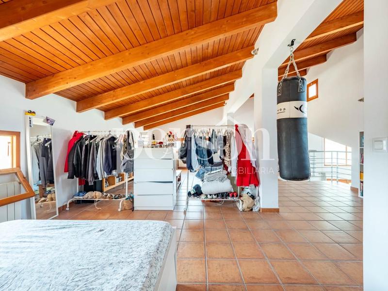 Foto 2c1d6b2d-012b-4925-8050-c62b181fb00d. Location maison avec chauffage piscine dans Serra