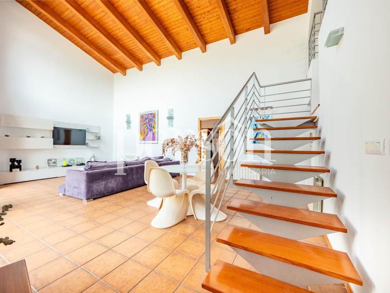 Foto 5050ede7-591d-43c9-b712-7453f4c83c5c. Location maison avec chauffage piscine dans Serra