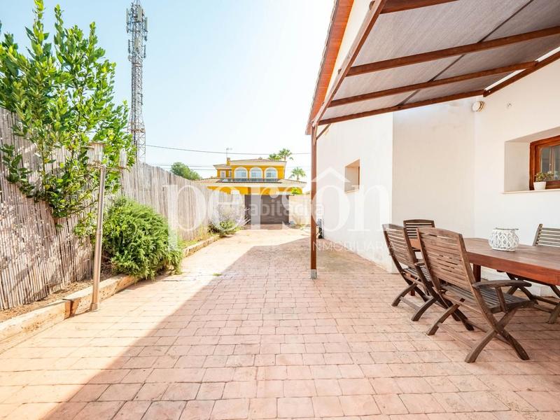 Foto e78bbaa9-aed2-4263-9fbc-bd5c1e3876cd. Location maison avec chauffage piscine dans Serra