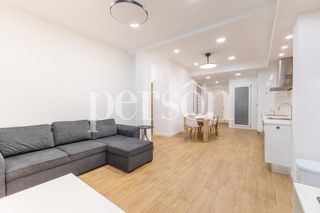 Location Appartement à El Cabanyal-El Canyamelar. Vivienda en calle de la reina