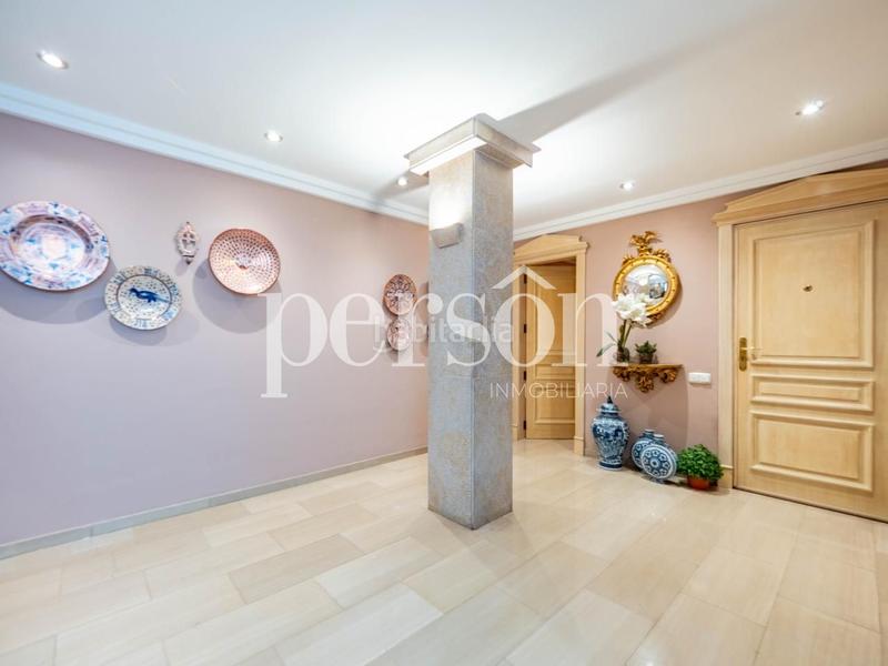 Foto c5fe8098-0ad0-45db-873a-f53e241a4293. Piso espectacular piso de 205 m junto al mercado central en Valencia