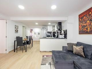 Piso en Barrio Benicalap. Vivienda reformada en venta en benicalap