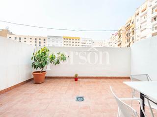 Location Appartement à Arrancapins. Amplio piso en alquiler con terraza en extramurs