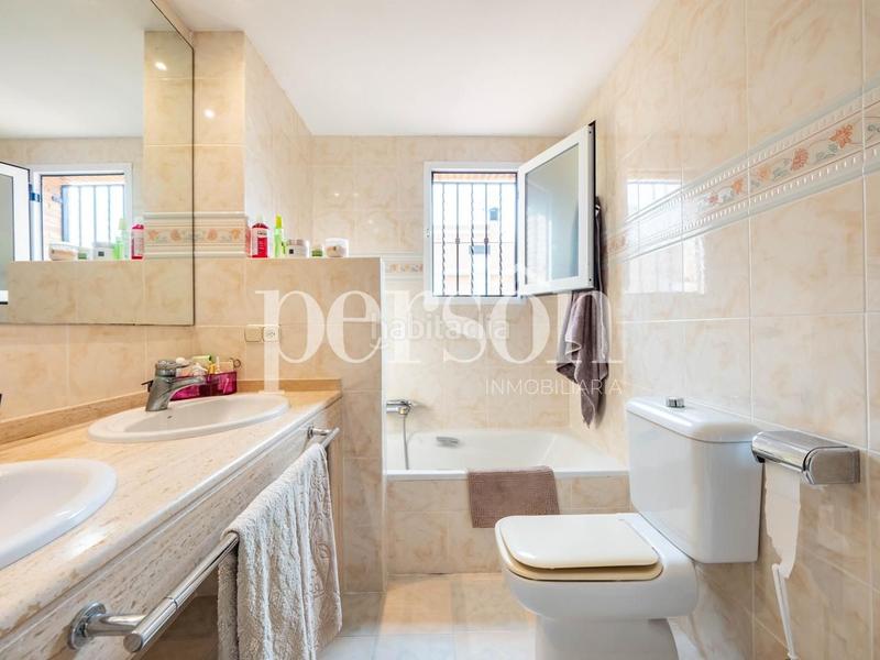 Foto 1174eac7-d3c9-46d2-bd7e-7711daf0431e. Casa confort y amplitud en el corazón en Casas Verdes - Ermita Godella