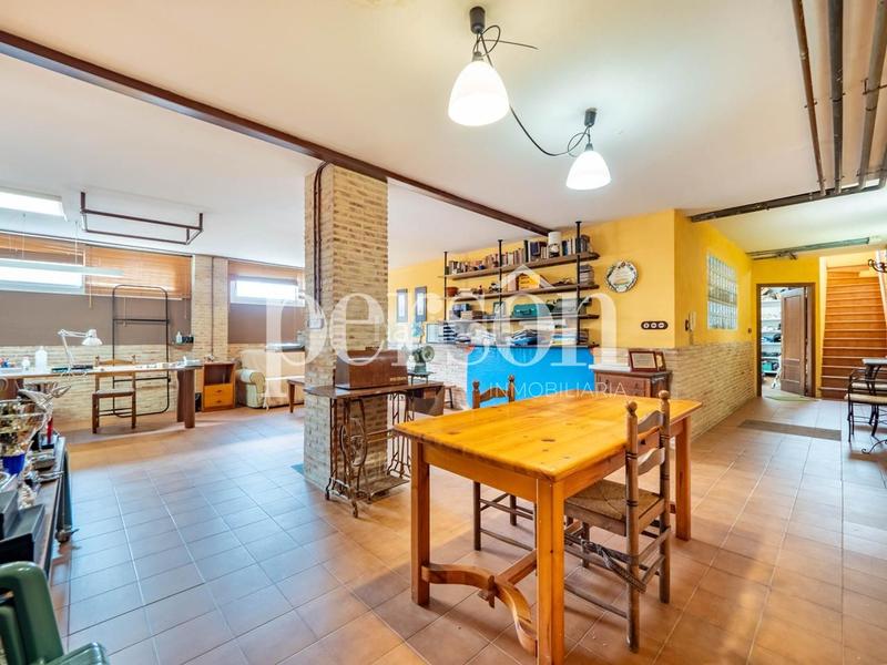 Foto 1e33600b-7d11-4133-85ab-50bd4a65c09e. Casa confort y amplitud en el corazón en Casas Verdes - Ermita Godella