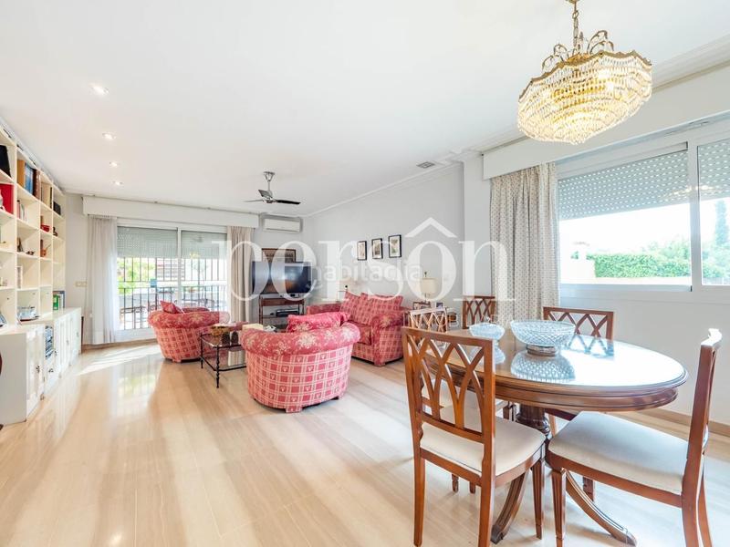 Foto e63915a9-3a32-4e90-b87f-8816ab248397. Casa confort y amplitud en el corazón en Casas Verdes - Ermita Godella
