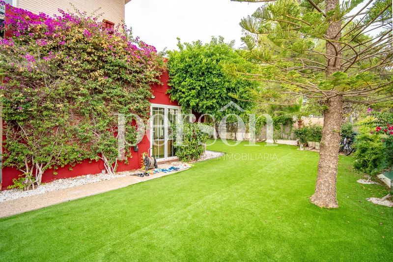 Foto 1087fef6-1568-451e-b234-2d9488213fe3. Casa amb piscina a Rascanya Pobla de Vallbona (la)