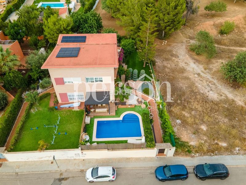 Foto e6ec87ae-43de-4669-8009-fb7c7f1367e4. Casa amb piscina a Rascanya Pobla de Vallbona (la)