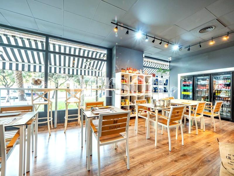 Foto af9cfc8d-0527-4d68-8e4f-e0bc20c8b7f6. Pas-de-porte local commercial dans Mestalla Valencia