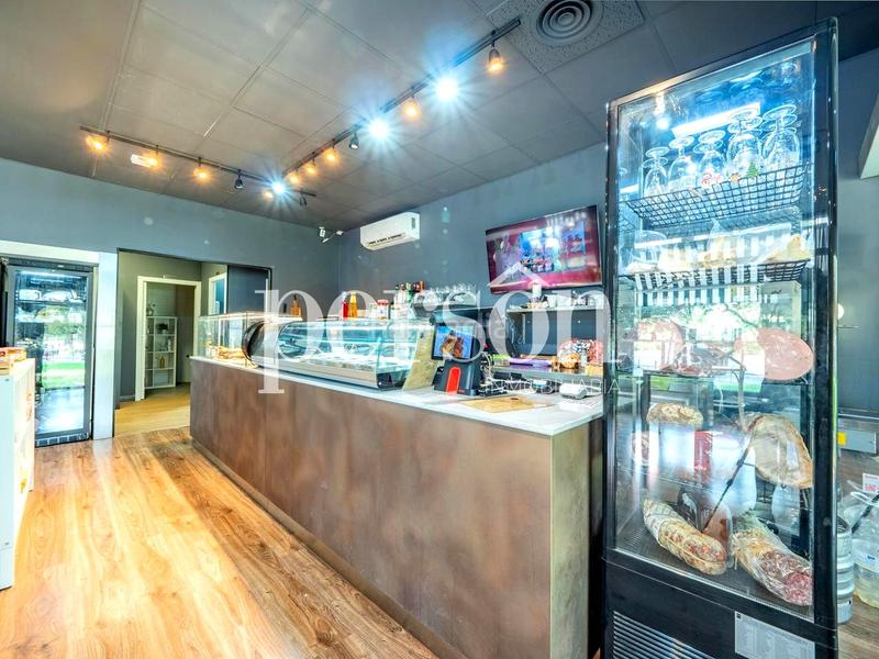 Foto 7534c748-acae-42f2-8d8e-82fd379bad2e. Traspàs local comercial a Mestalla Valencia