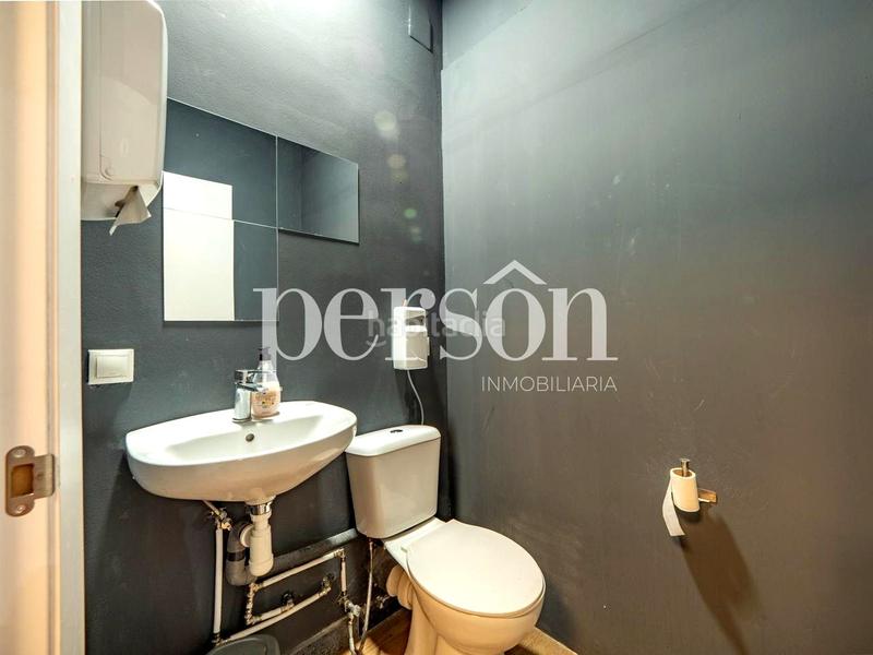 Foto eb433e99-a503-4579-85b4-b54fca0324a6. Trapasso locale commerciale in Mestalla Valencia