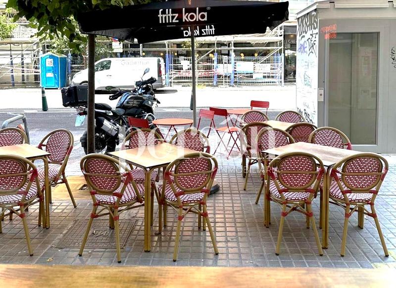 Foto 6e755254-c2fe-45d5-8270-33587511ea82. Traspaso local comercial traspaso coqueto restaurante centro en Valencia