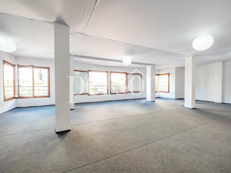 Foto 341d142d-703a-4149-bd9b-145e4c5f1726. Alquiler oficina  en plaza del ayuntamiento en Valencia