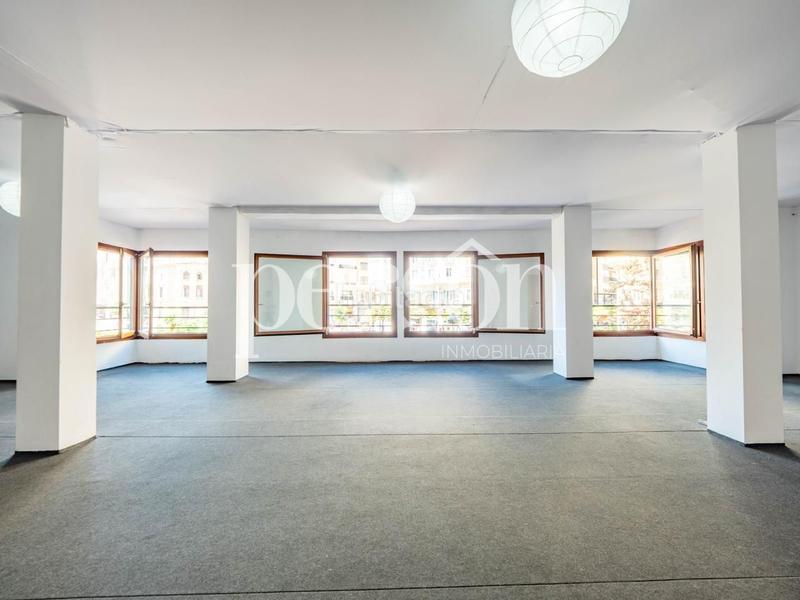 Foto 24741544-ff94-4340-b2fb-c9d75fda6431. Lloguer oficina a Sant Francesc Valencia