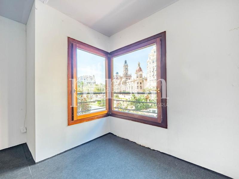 Foto 10261ea7-f16d-40c0-85a6-92db5f69a89c. Miete büro in Sant Francesc Valencia