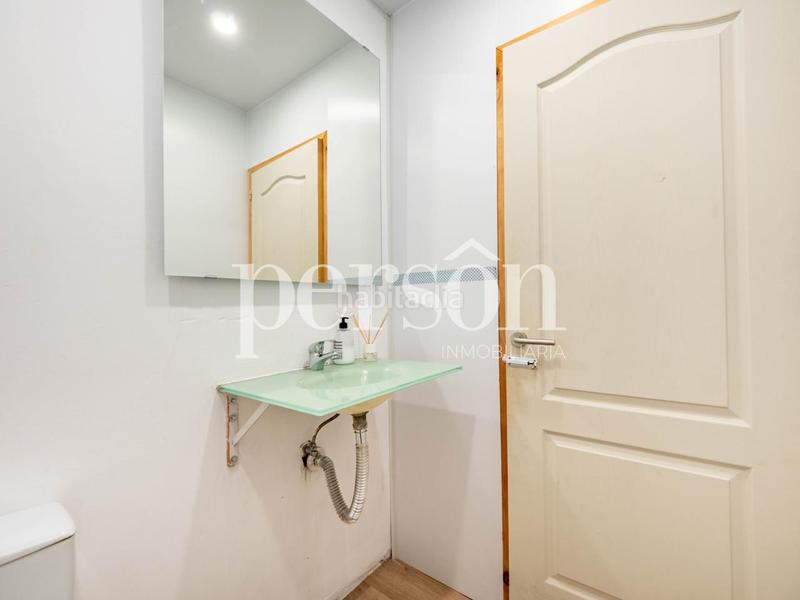 Foto a28dbca7-7ffb-4fe7-b500-c1bac7786646. Miete büro in Sant Francesc Valencia