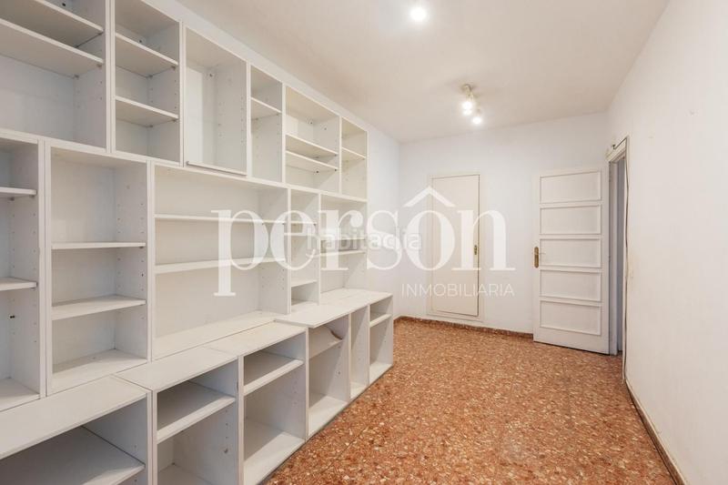 Foto dbfc406c-e39f-4476-95de-c2796bc4b9b9. Location appartement avec parking dans Exposició Valencia